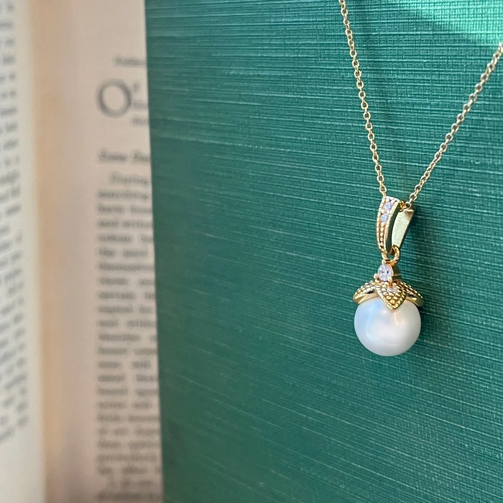 Ariel, Gold & Pearl Pendant