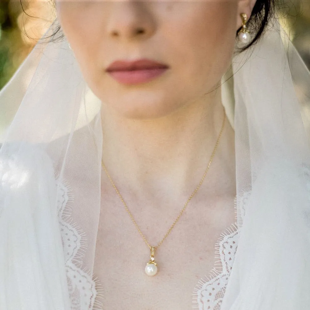 Ariel, Gold & Pearl Pendant