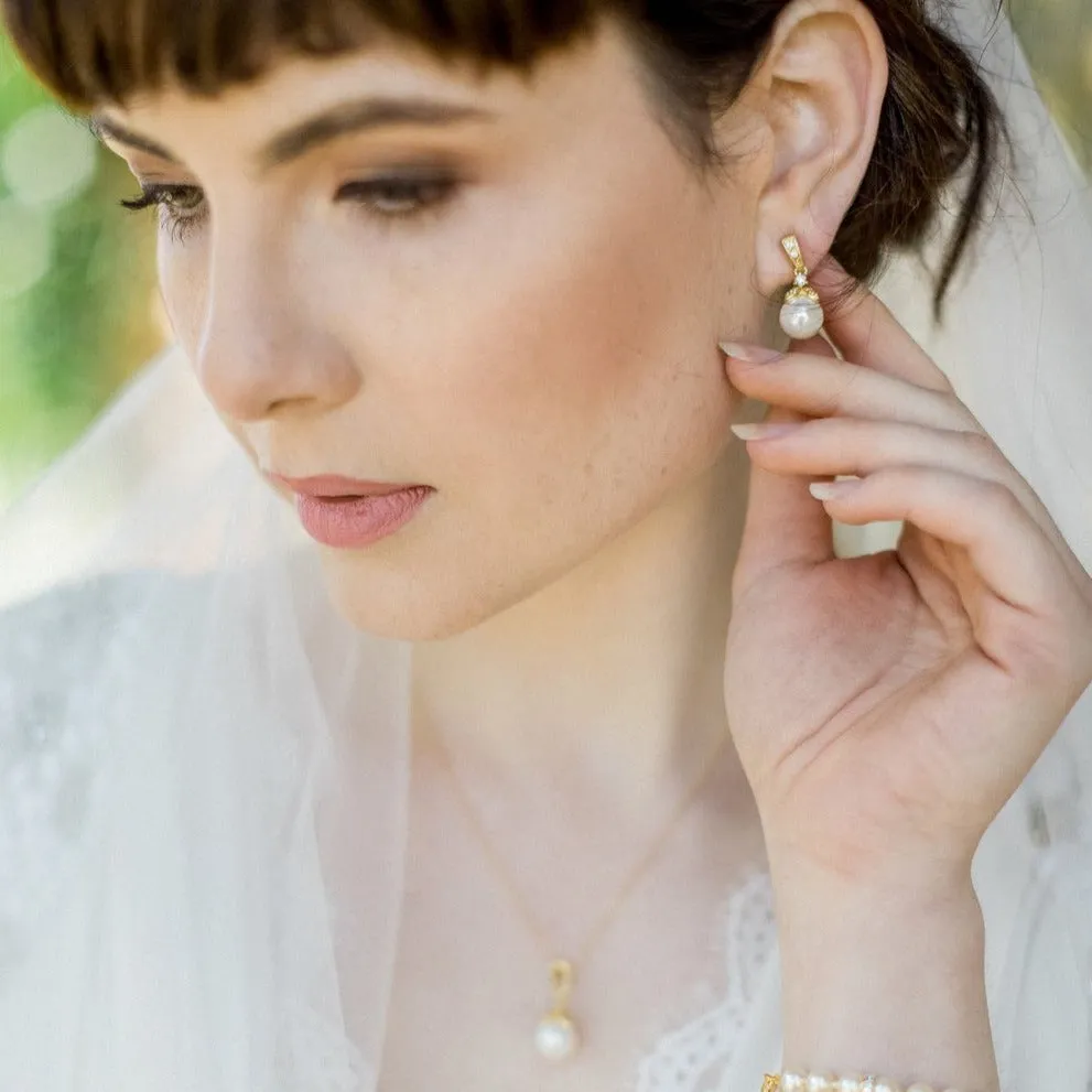 Ariel, Gold & Pearl Pendant