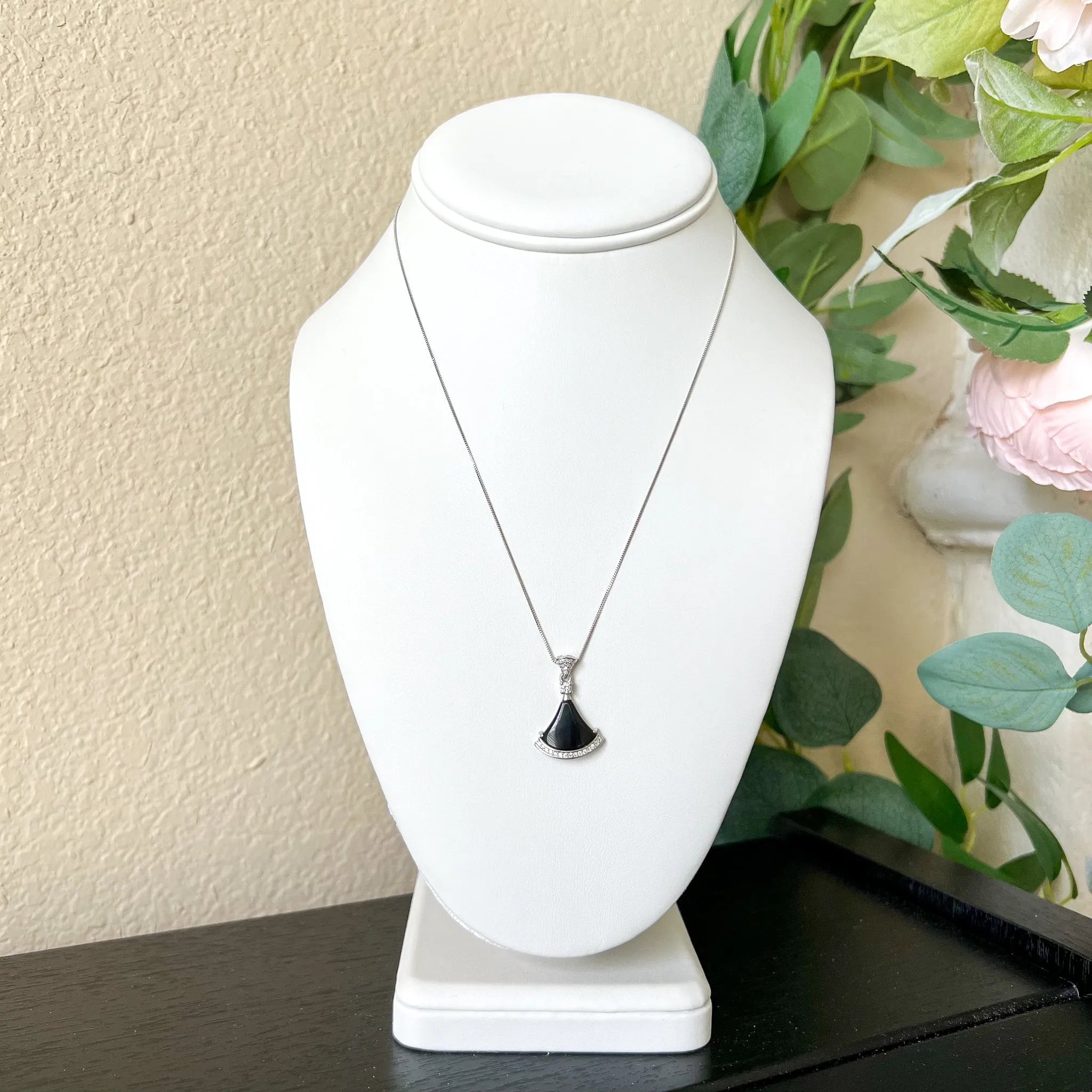 Black Onyx Agate Fan Skirt Sterling Silver Pendant, HST-0622-1668656844