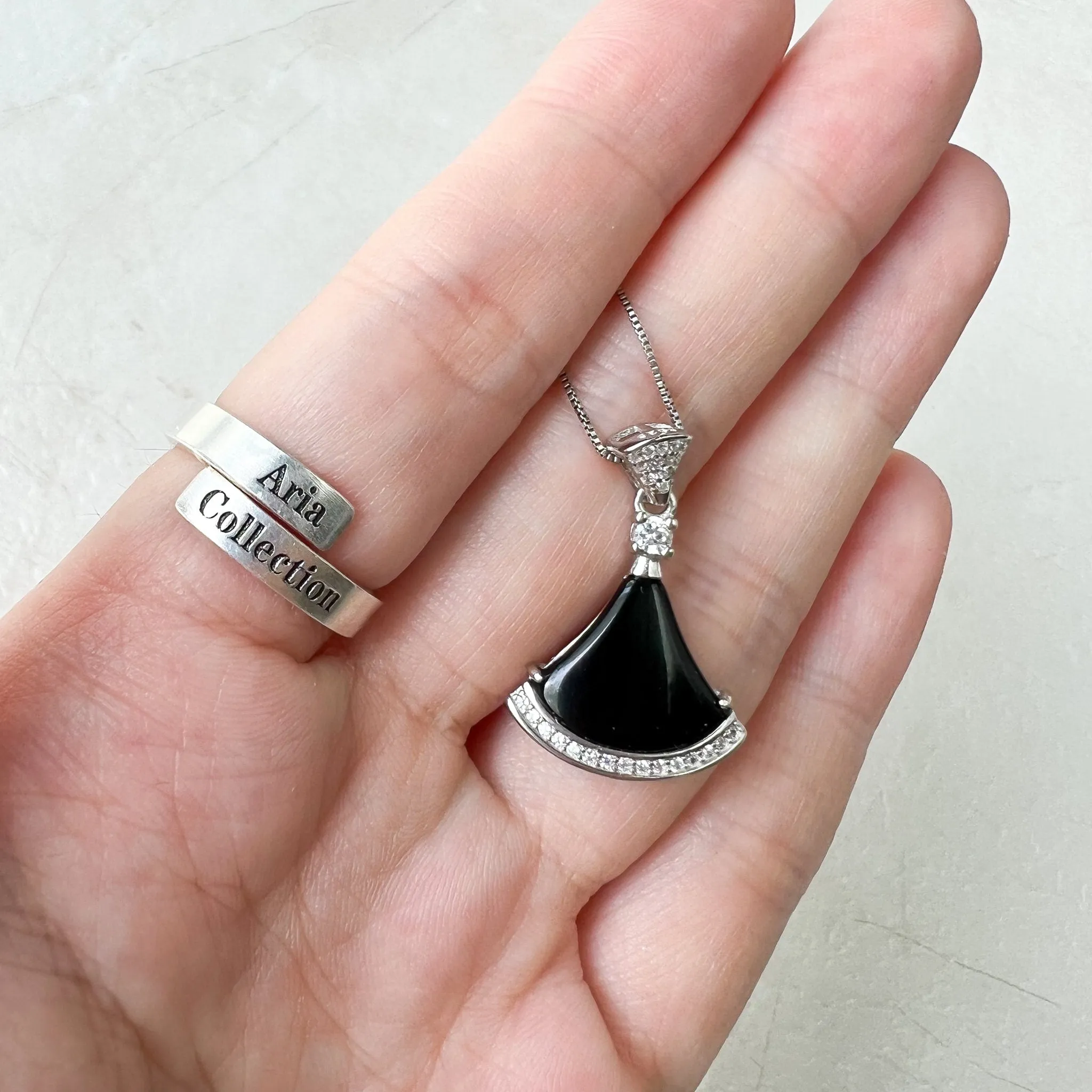 Black Onyx Agate Fan Skirt Sterling Silver Pendant, HST-0622-1668656844