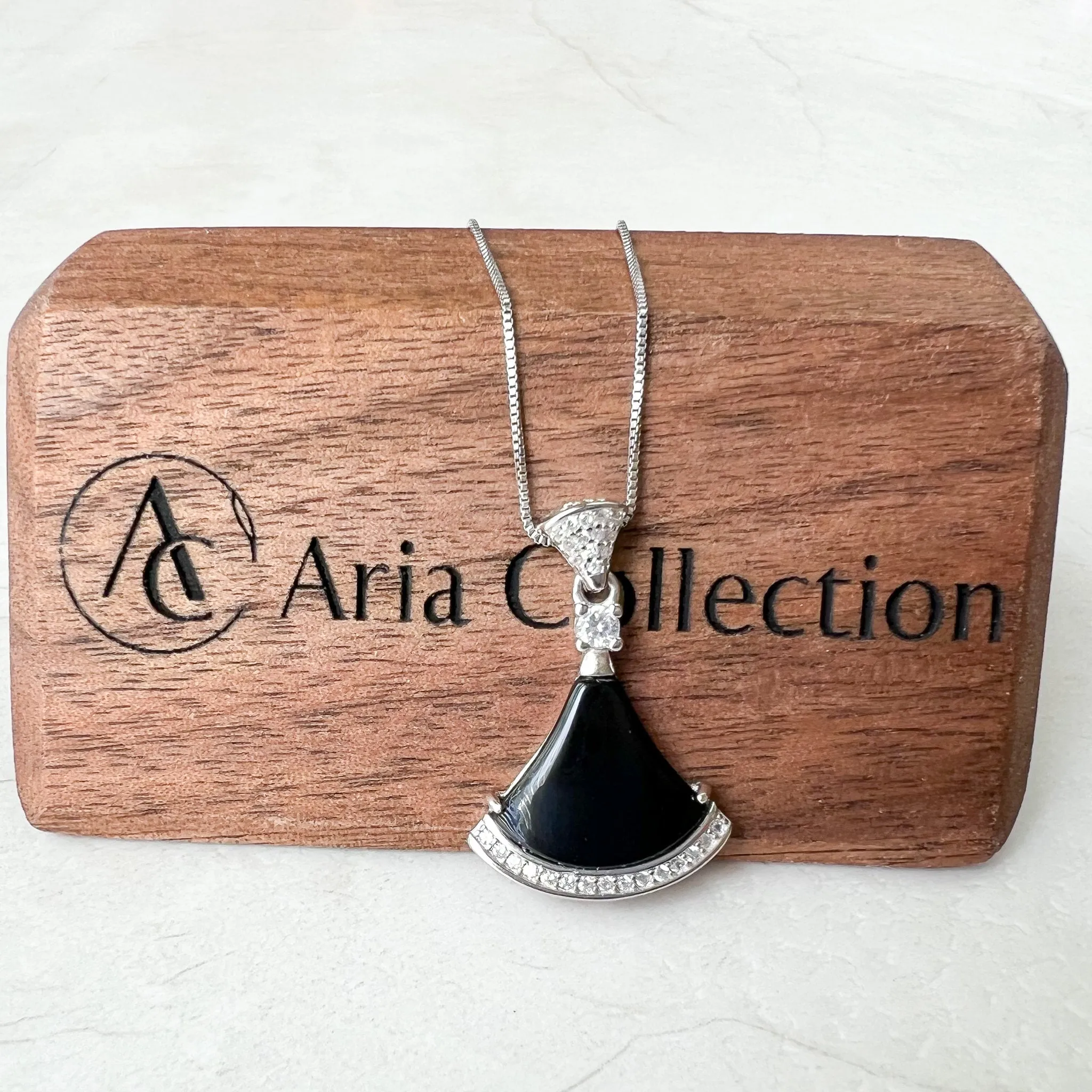 Black Onyx Agate Fan Skirt Sterling Silver Pendant, HST-0622-1668656844