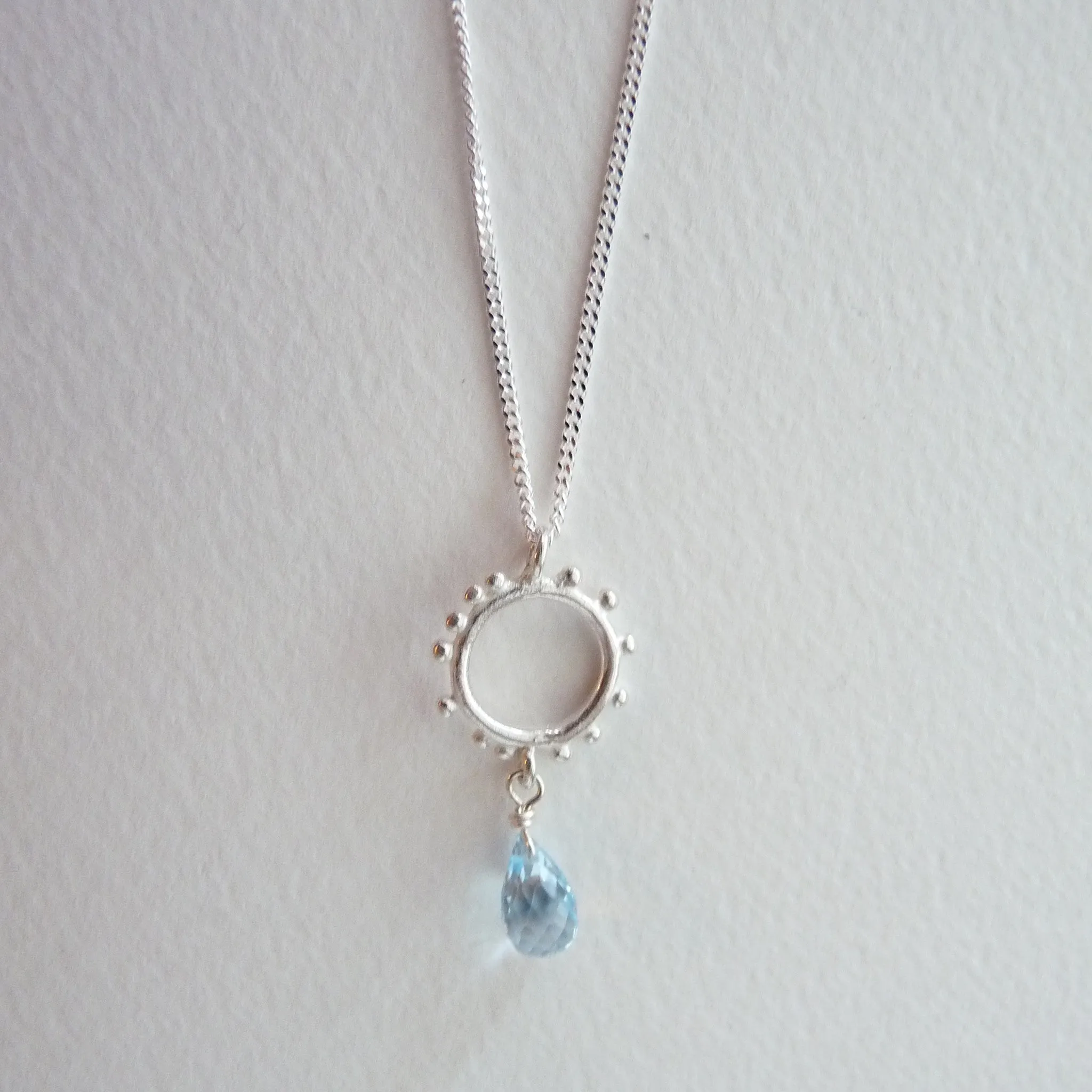 Granulation pendant with Gemstone Drop