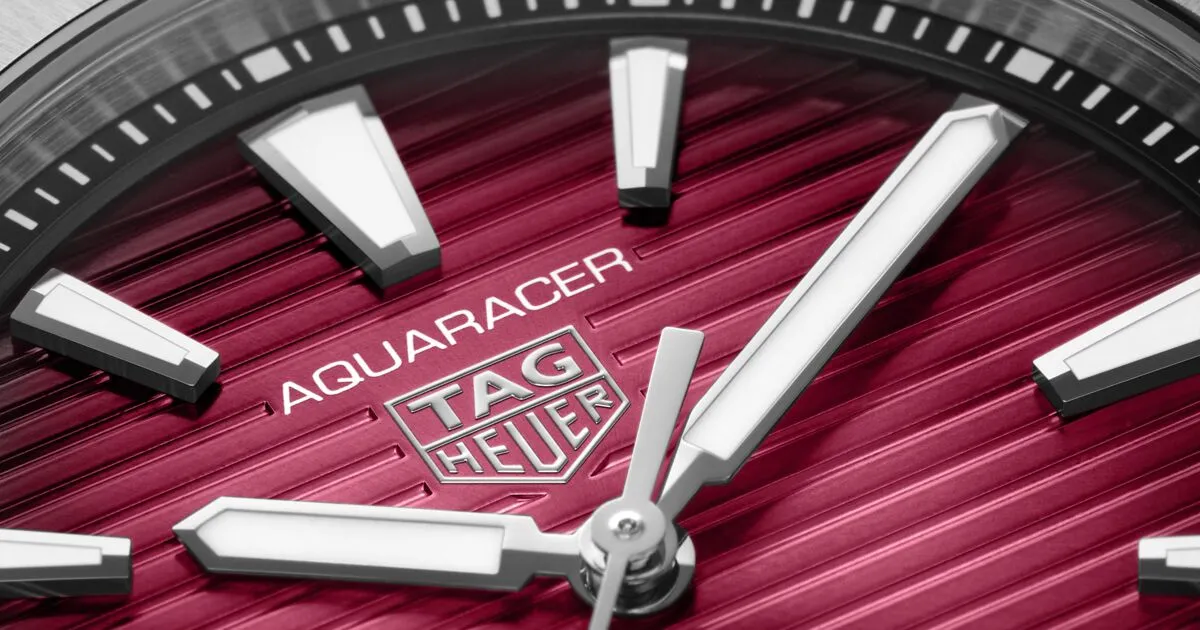 TAG Heuer Aquaracer Professional 300 40mm Red Dial Men's Watch