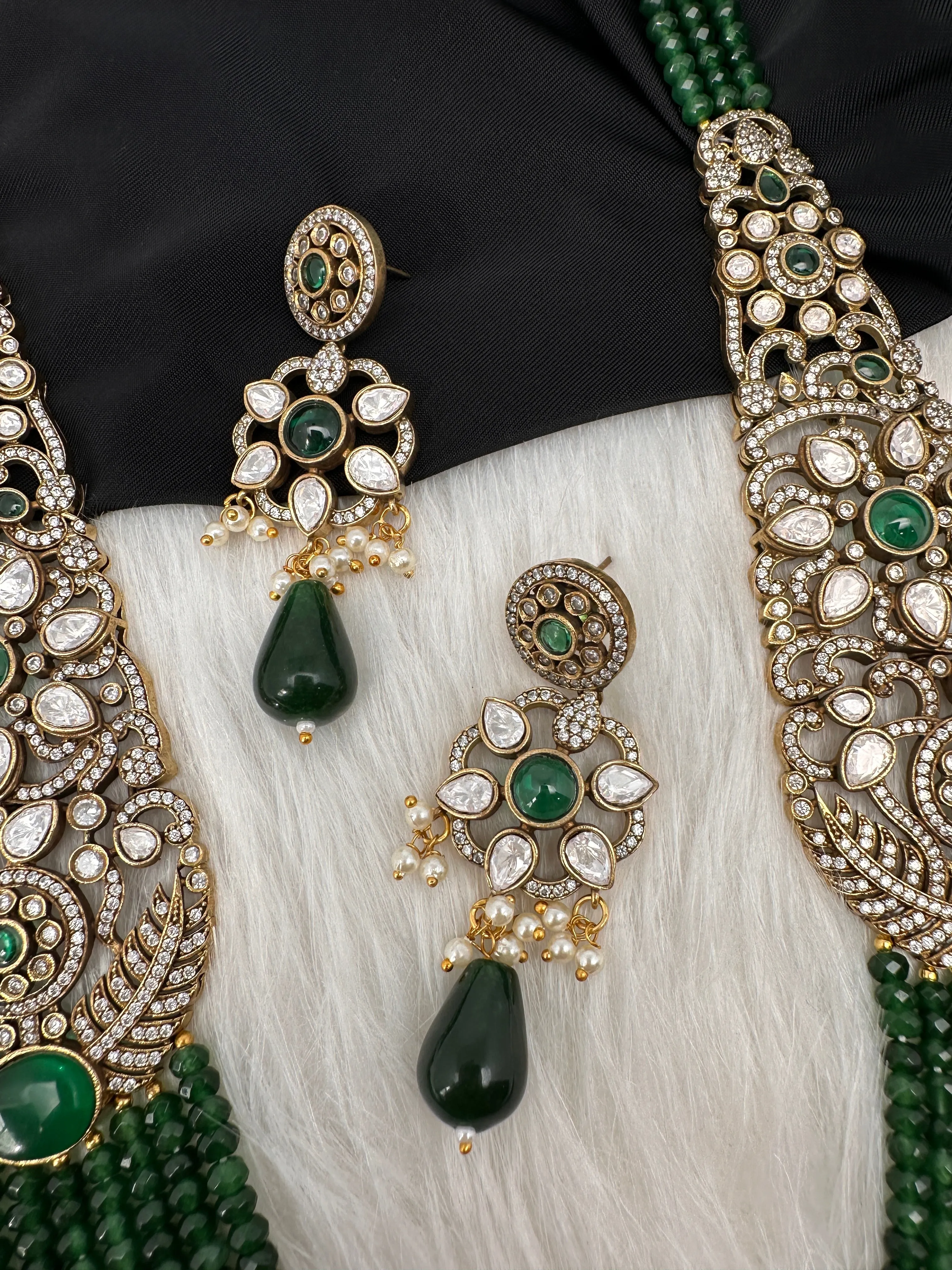 Victorian Kundan Side Brochuer Green Onyx Beads Necklace